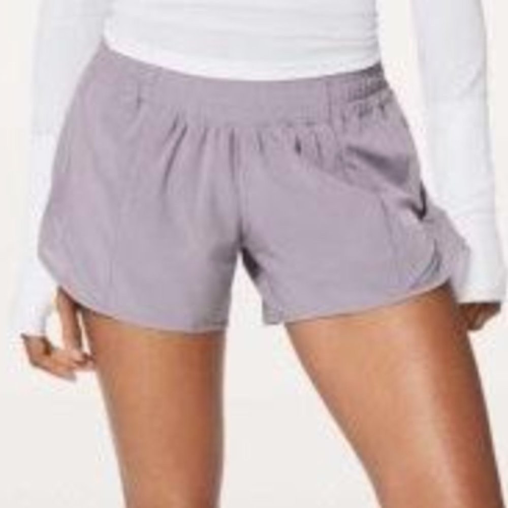 Lululemon Hotty Hot Short II, Long 4", Size 6